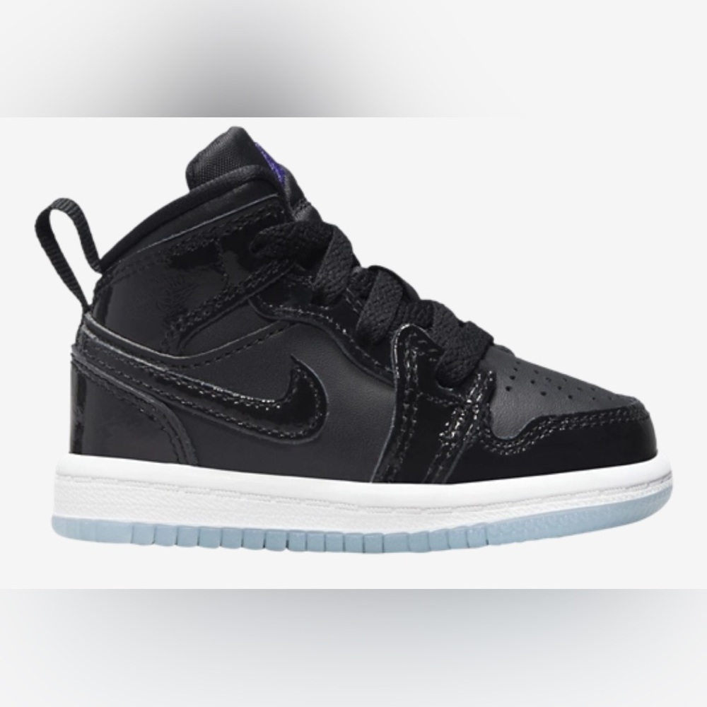 Baby Jordan Air 1 Mid SE black with baby blue sole